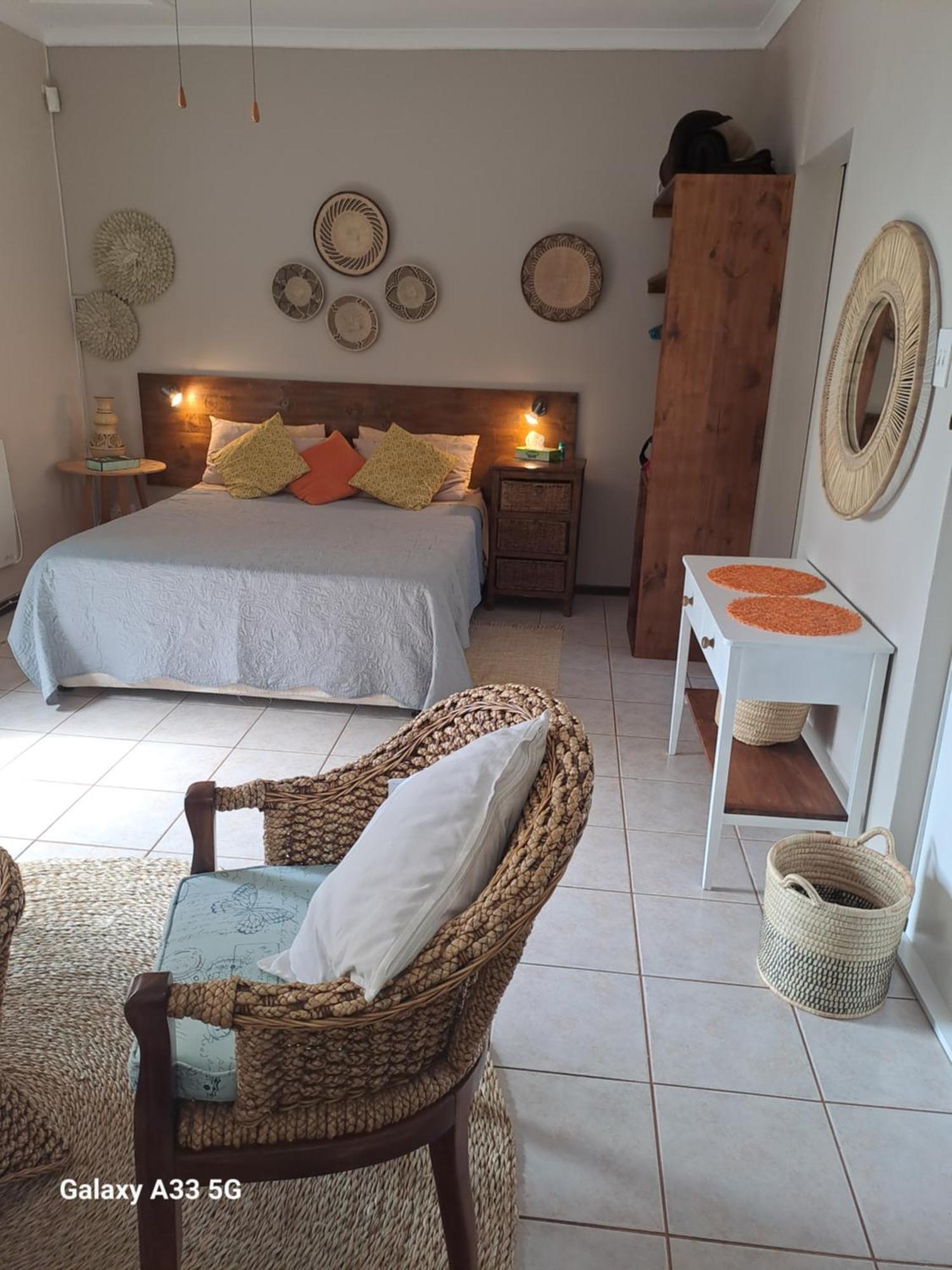 A1 Kynaston Self Catering Or Bed And Breakfast Джефрис Бей Стая снимка