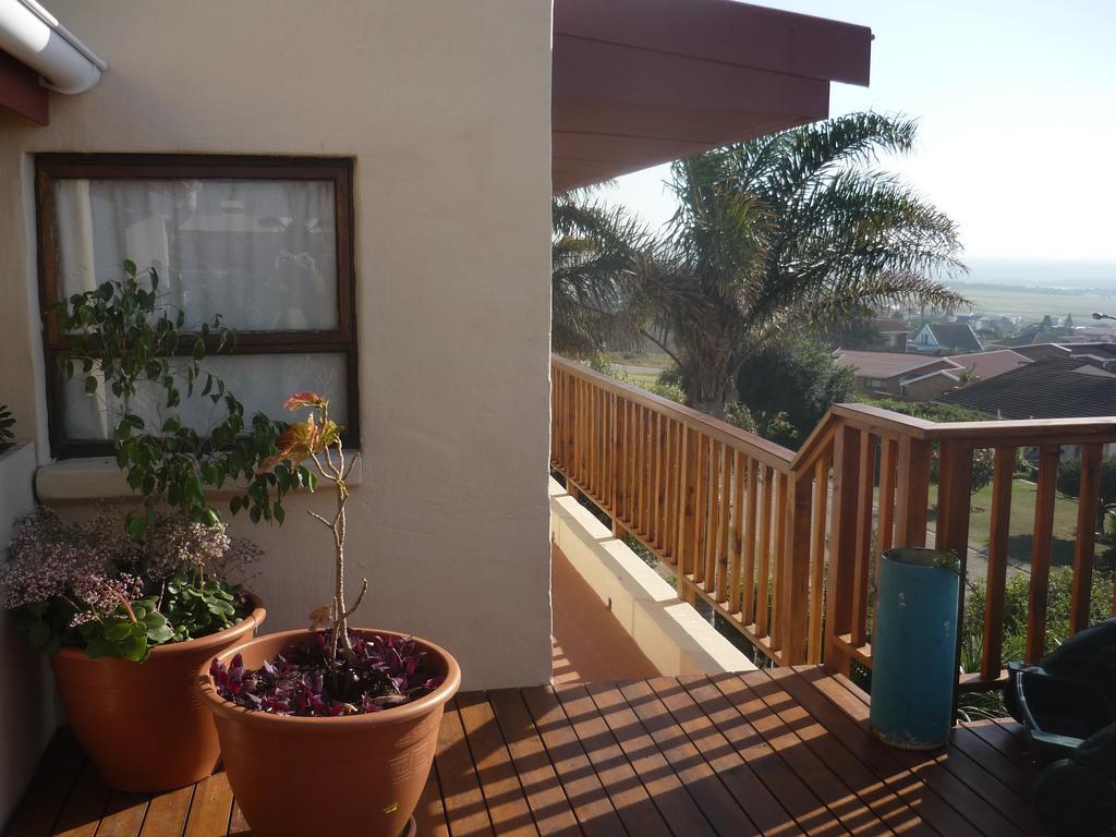 A1 Kynaston Self Catering Or Bed And Breakfast Джефрис Бей Екстериор снимка