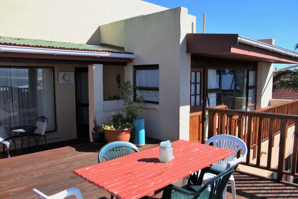 A1 Kynaston Self Catering Or Bed And Breakfast Джефрис Бей Екстериор снимка