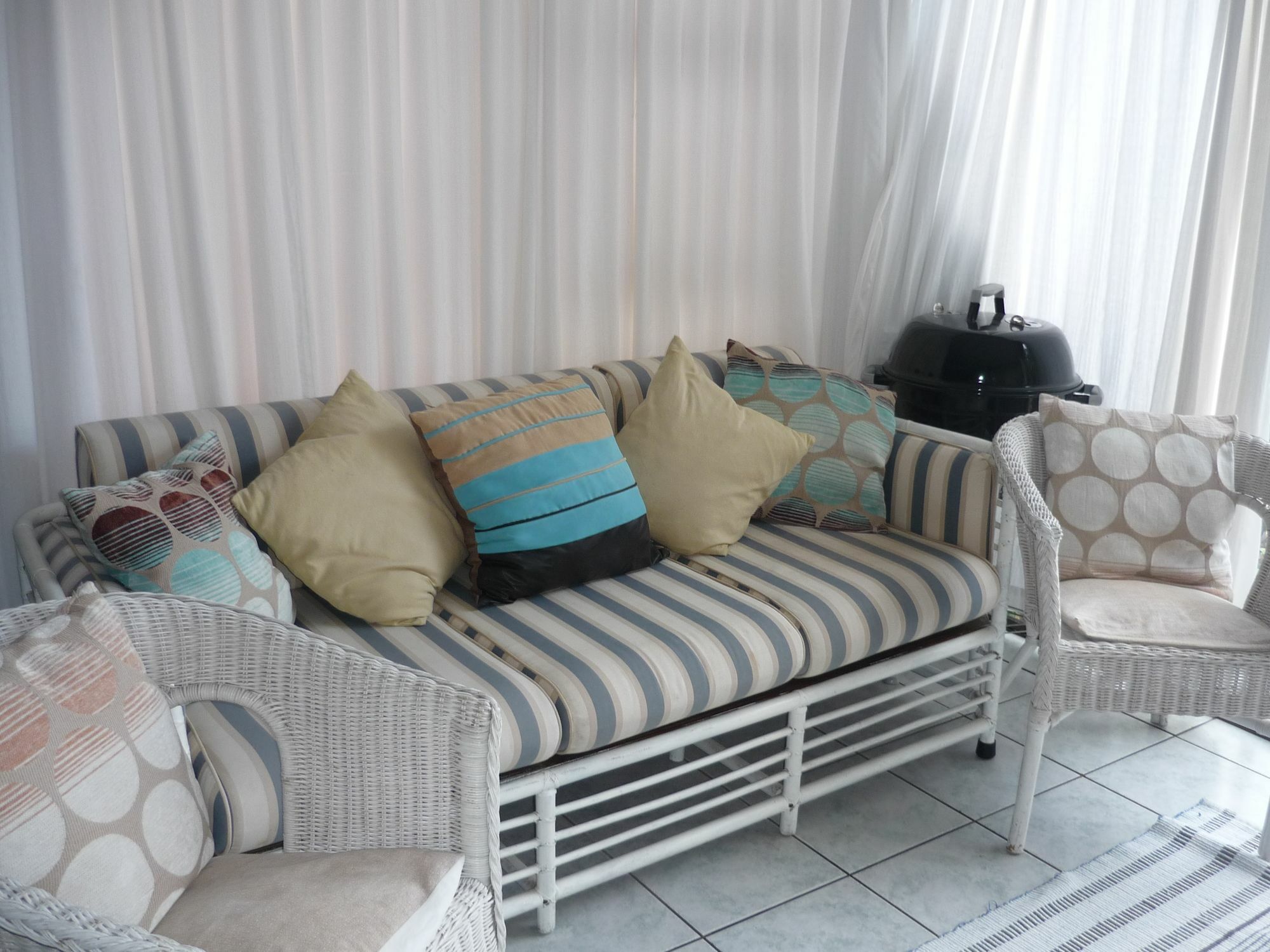 A1 Kynaston Self Catering Or Bed And Breakfast Джефрис Бей Екстериор снимка