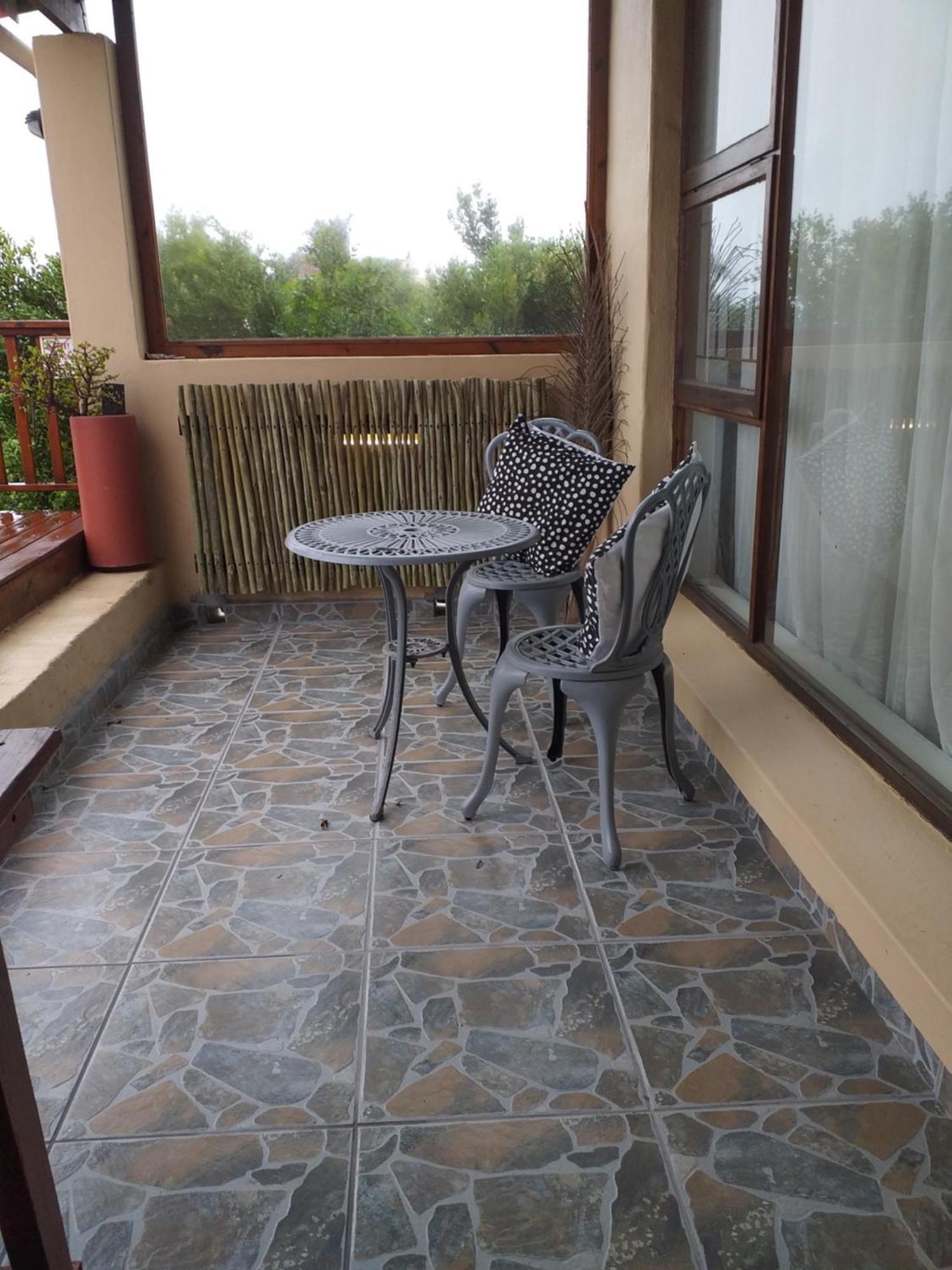 A1 Kynaston Self Catering Or Bed And Breakfast Джефрис Бей Екстериор снимка